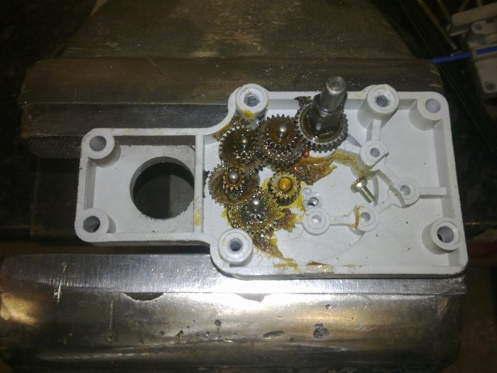wirefeed-gearbox-jpg.33500