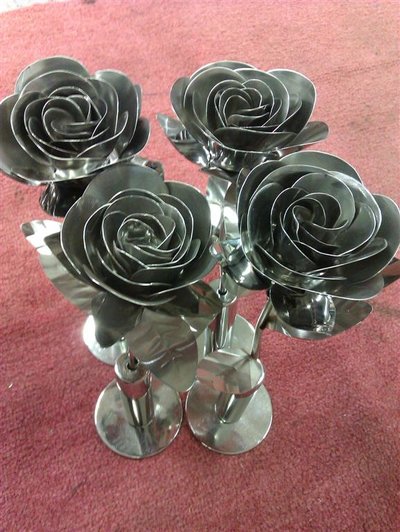 4 roses2 (Large).jpg