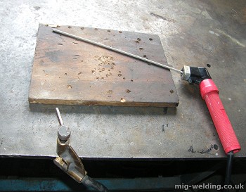 Rod resting on insulated pad