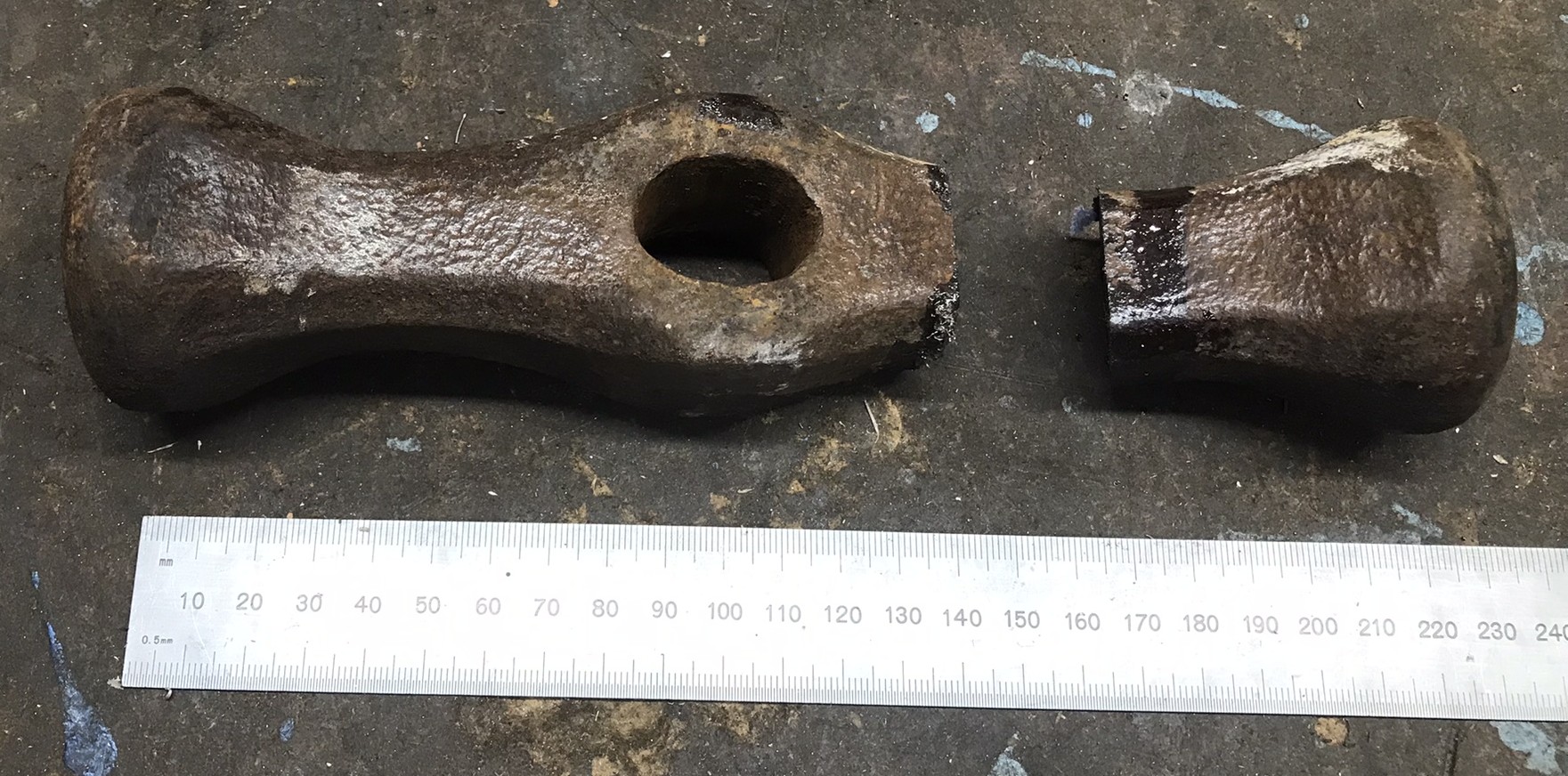 05 Making an anvil 02.JPG