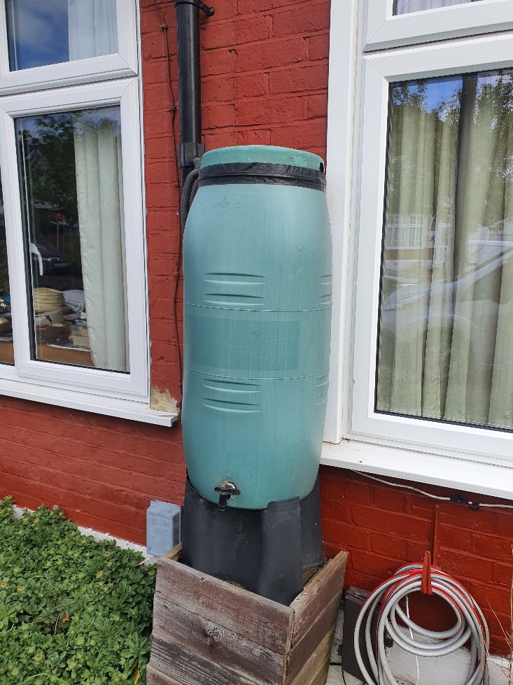 100L water butt.jpg