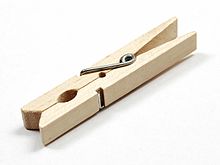 220px-Clothespin-2459e.jpg