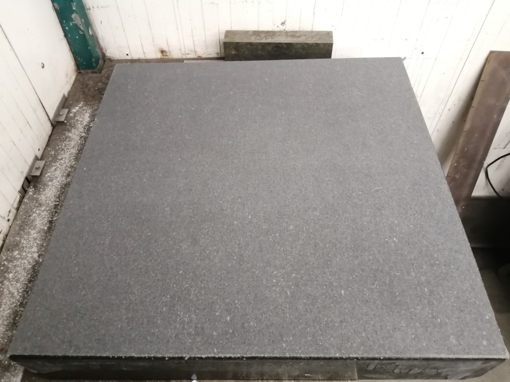 24 plate grind 10.jpg