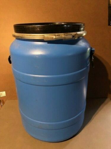 60l plastic drum w lid.jpg
