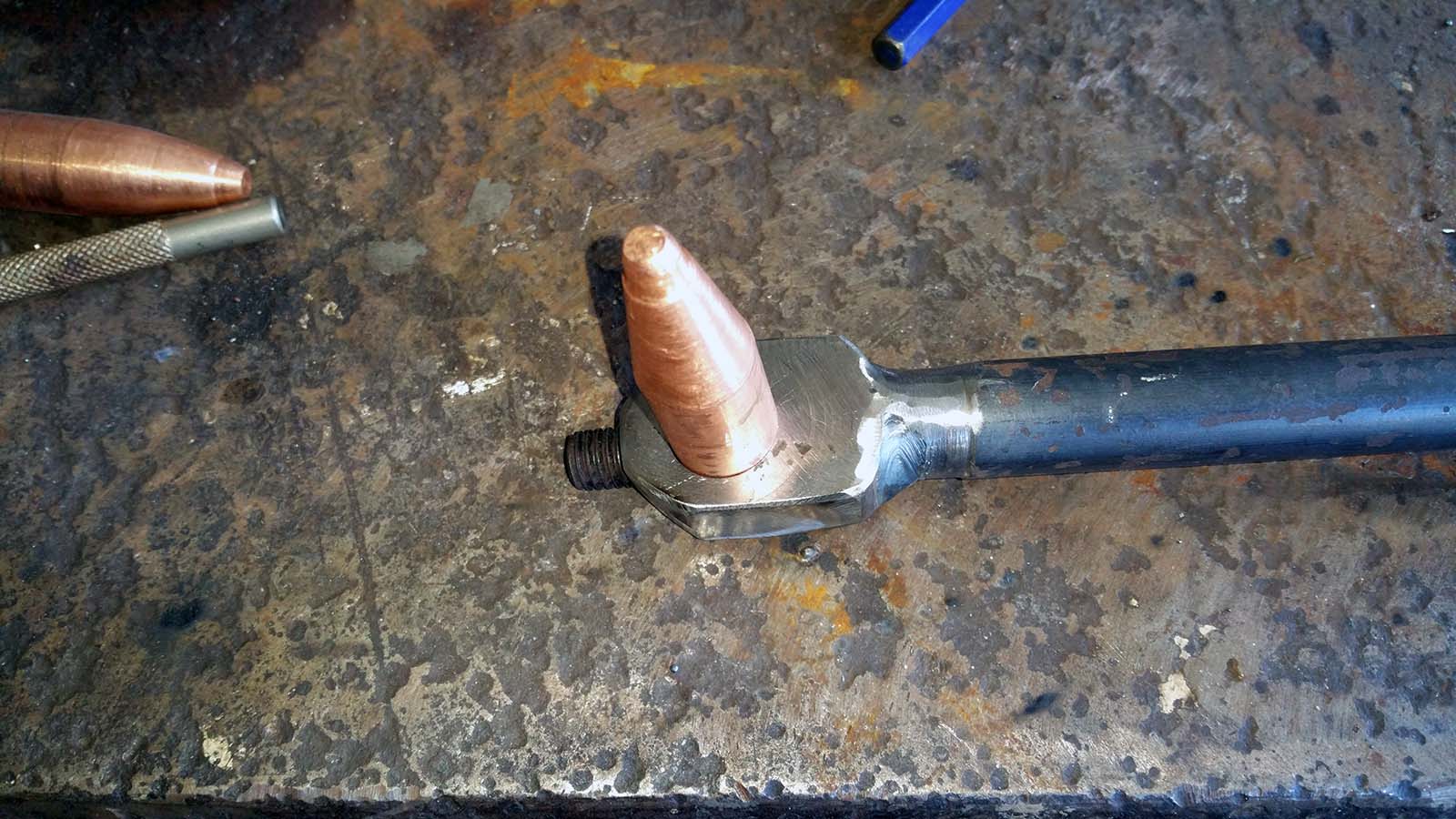7. Copper electrode holder on arms20170109_105733.jpg
