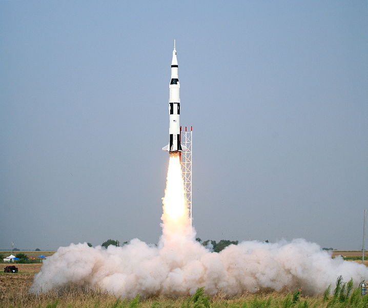 718px-Jurvetson_-_Saturn_V_Launch_(by).jpg