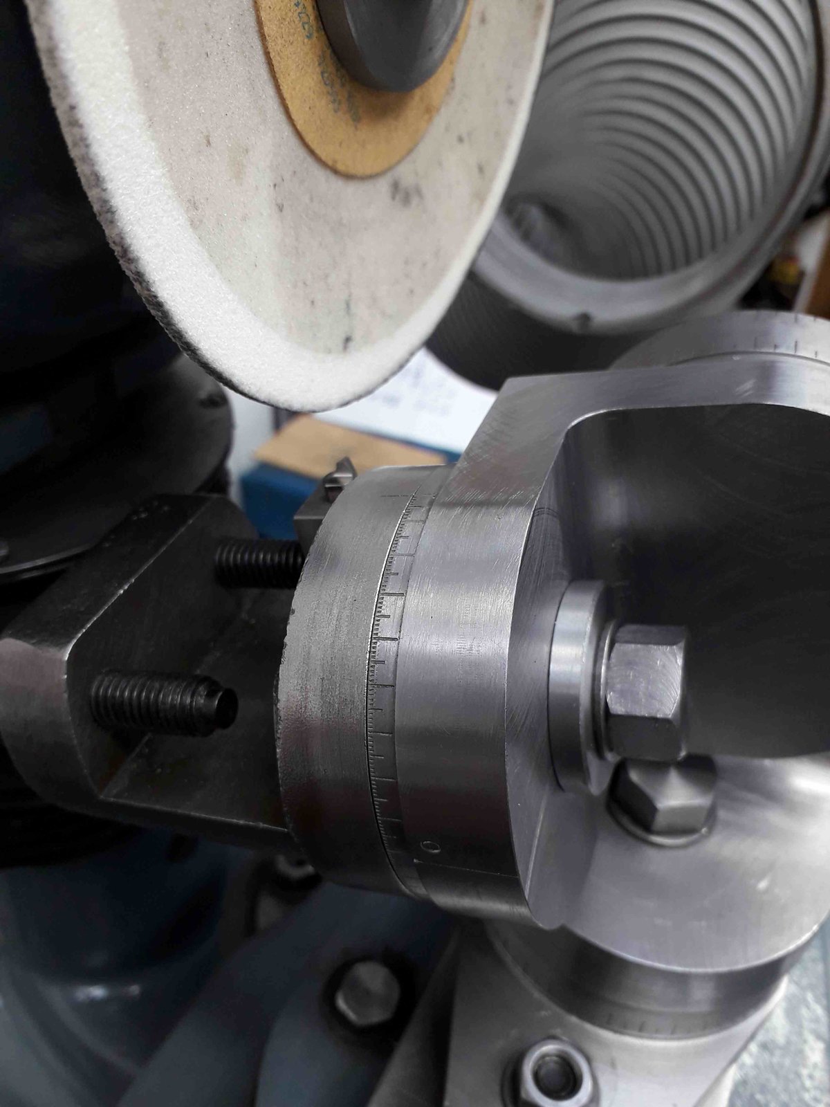 ACME toolbit grinding.jpg