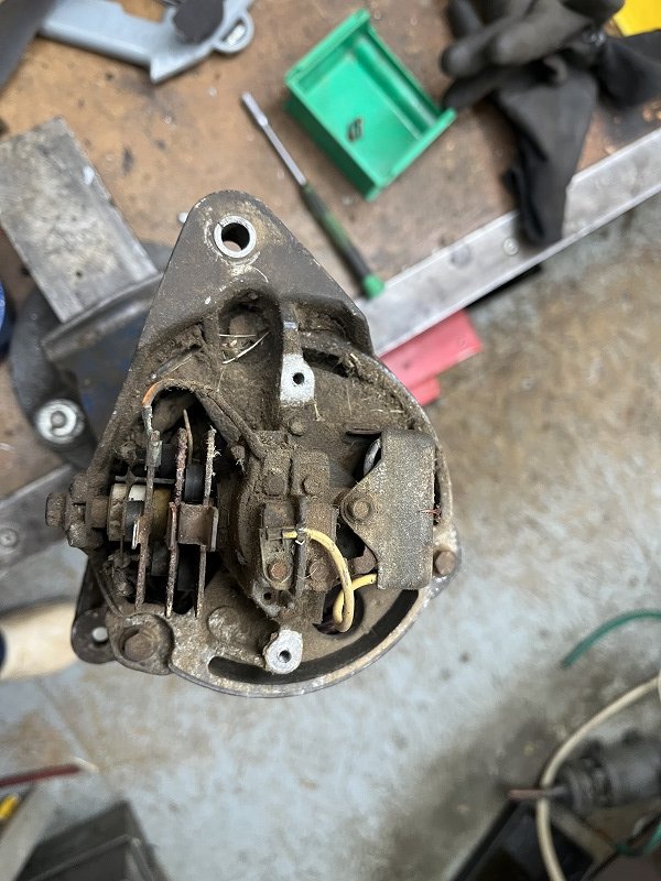 ACR18-Filthy-Insides.jpg