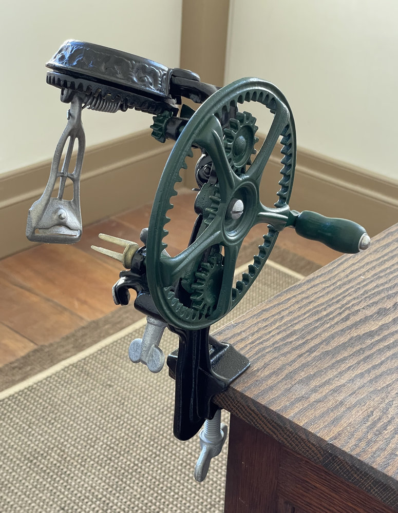 apple-peeler-3.jpg