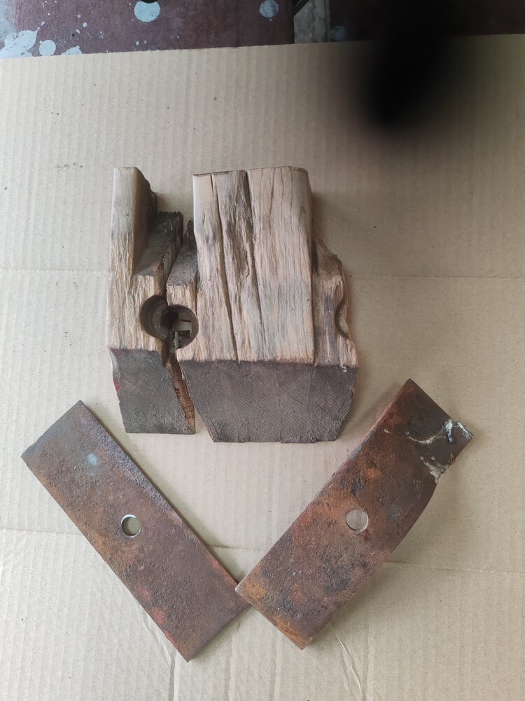 Baler wear block.jpg