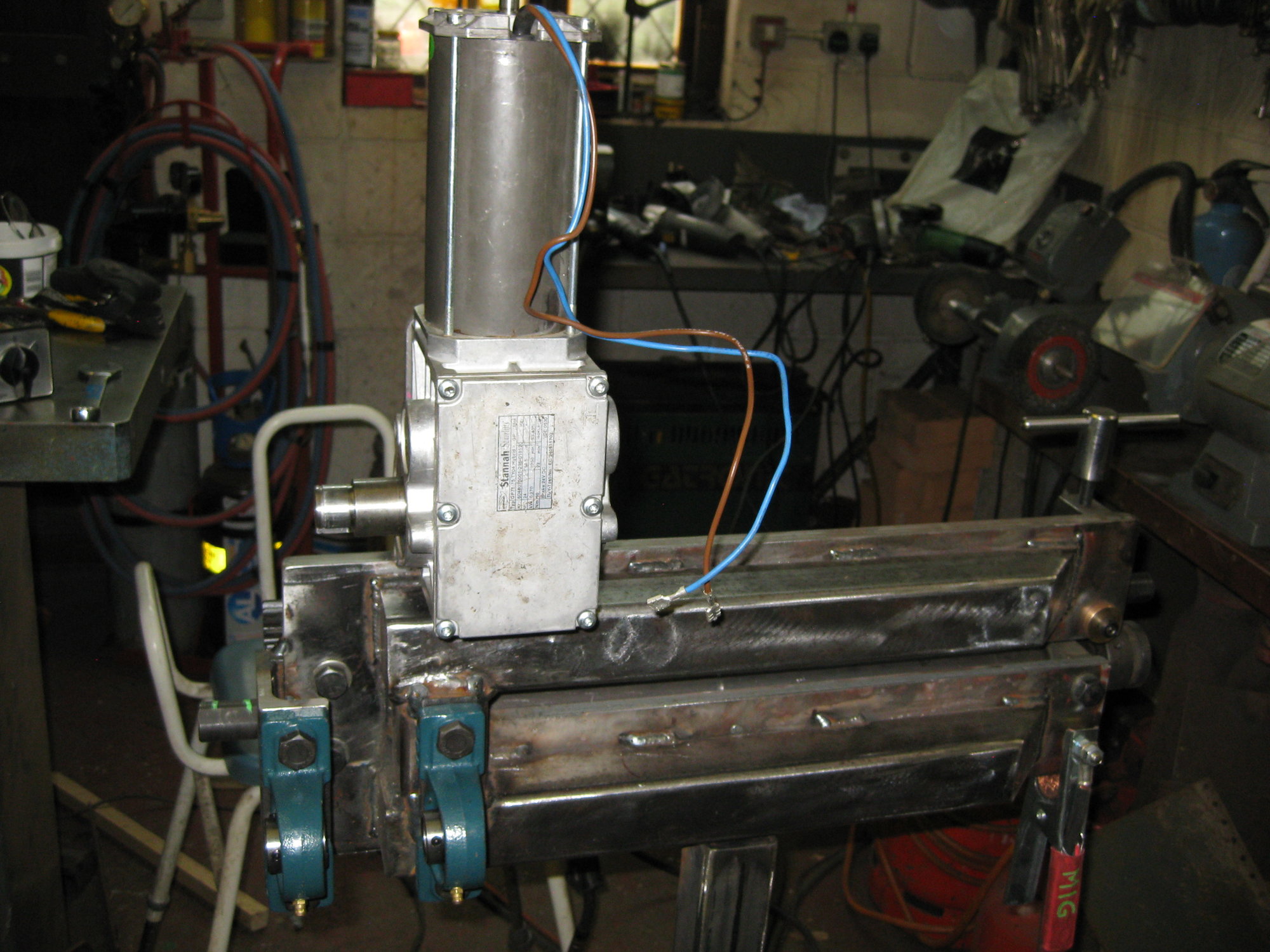 bead roller motor and pillow blocks1.JPG