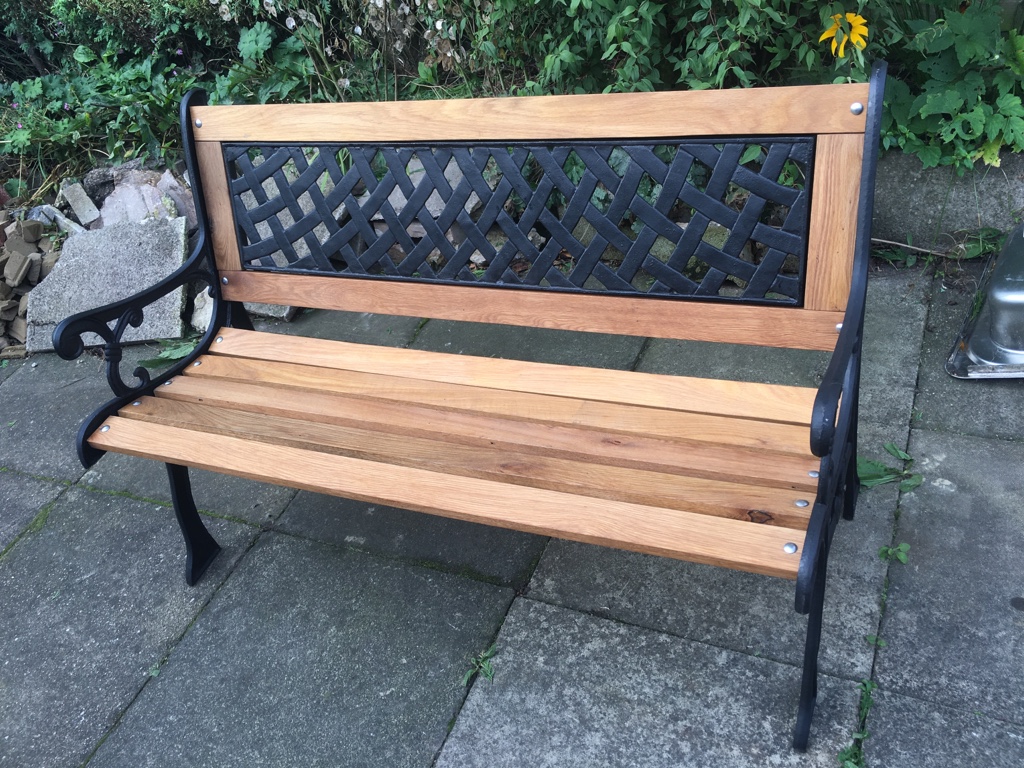 bench.JPG