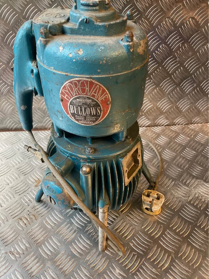 Binks Bullows Hydrovane PR303E.jpg