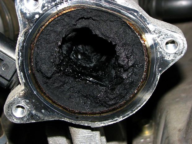 carbon-egr1-4q7bczznswsy6p9rxk2_fct1166x874x7.0_ct620x465.jpg