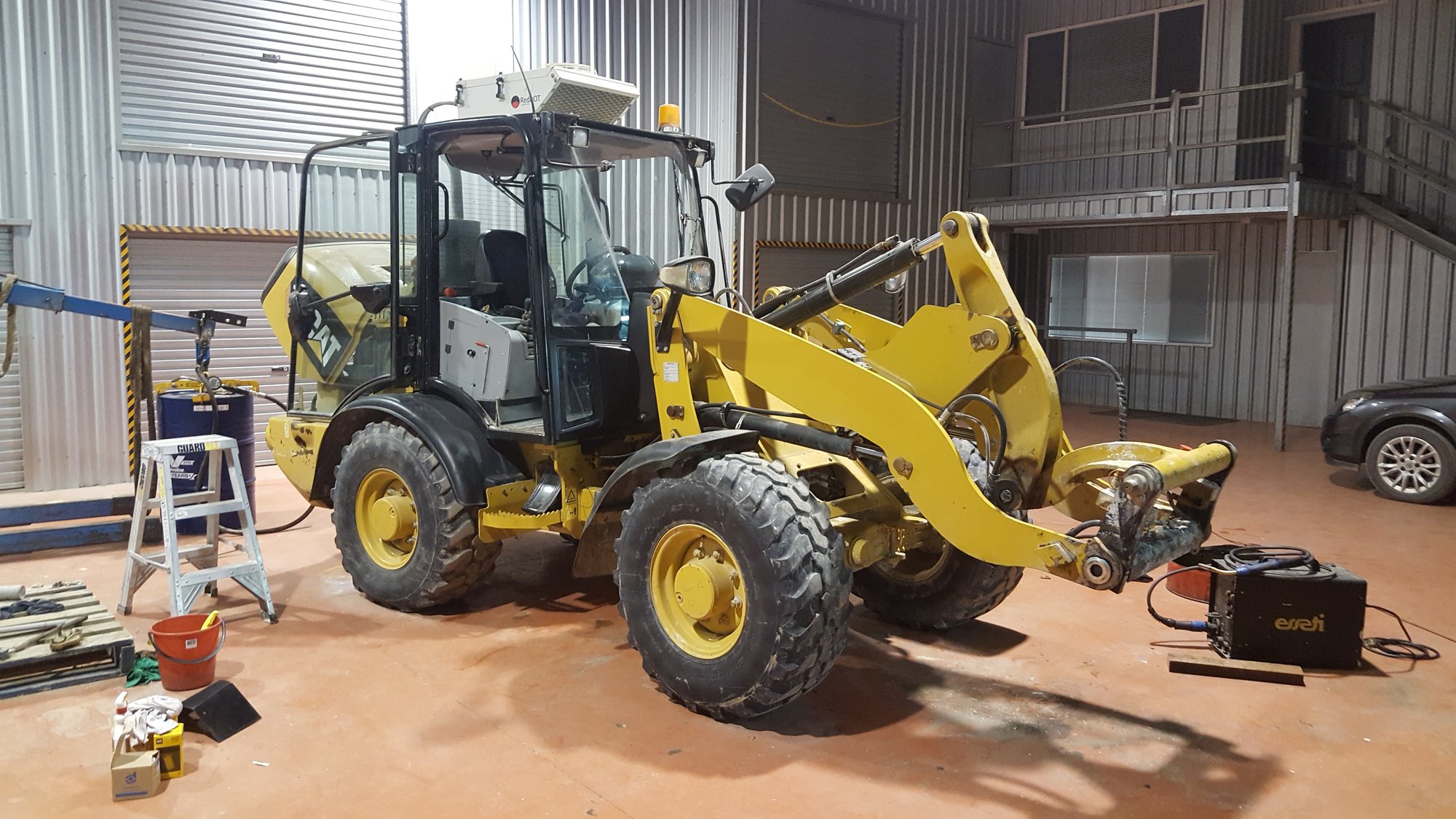 cat 906 loader 002.jpg