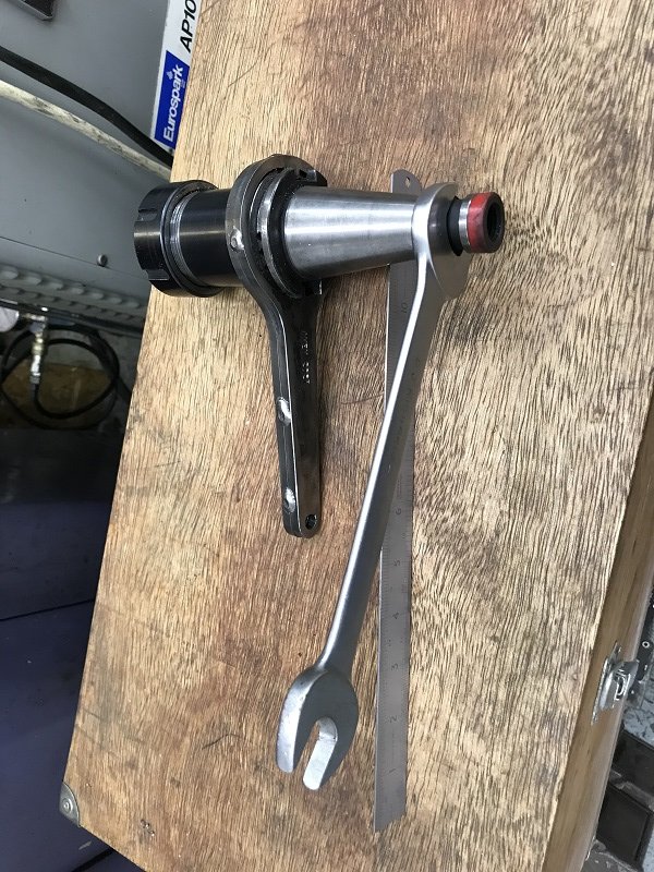CAT40-Flange-Spanner-In-Use.jpg