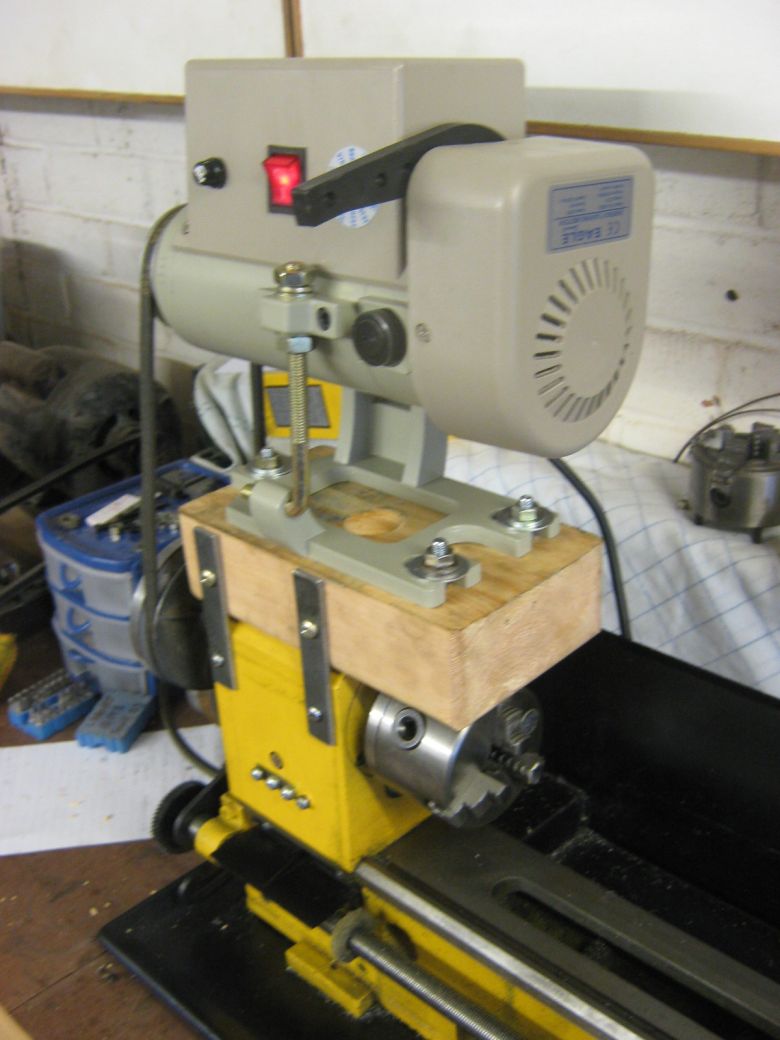 Clarke CL300_0009.JPG