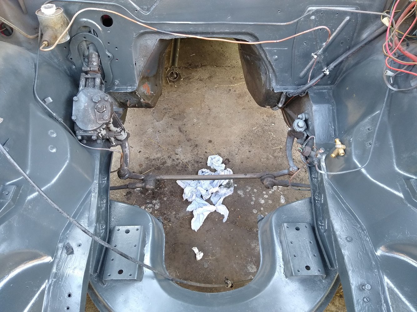 cleaned up engine bay.jpg
