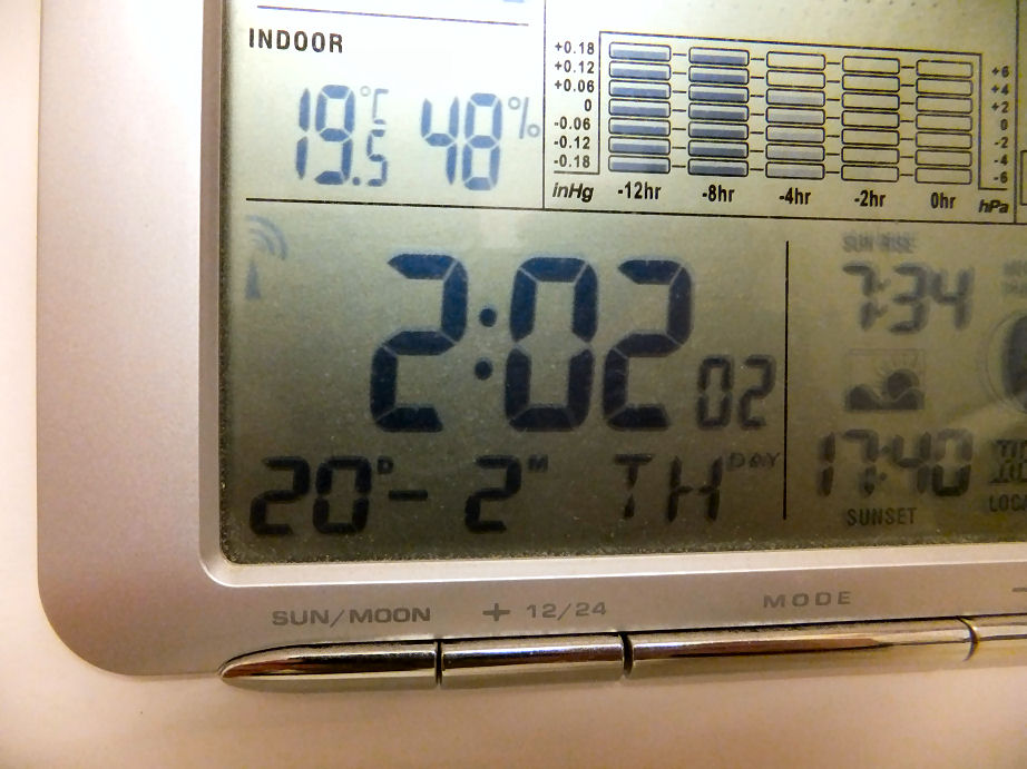 Clock 1.JPG