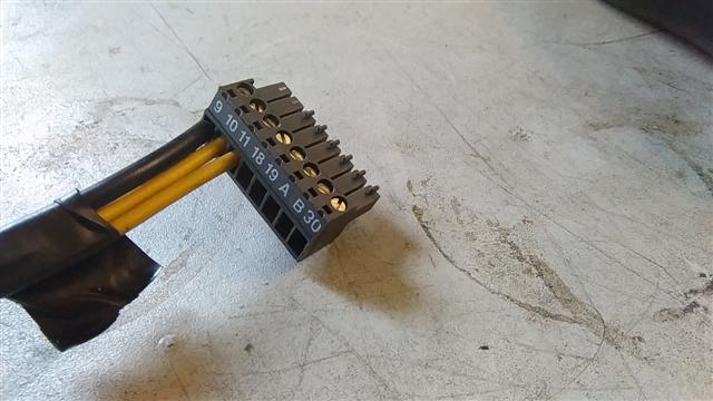 connector2.jpg