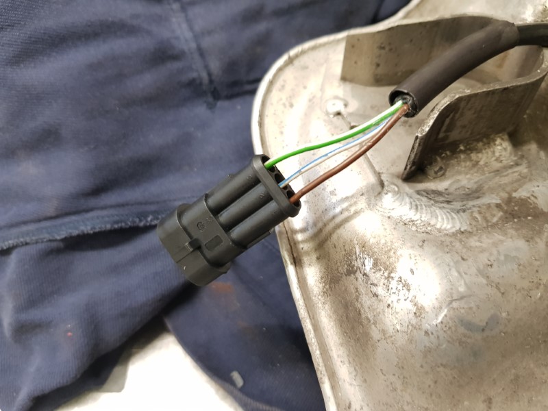 connectors (1).jpg