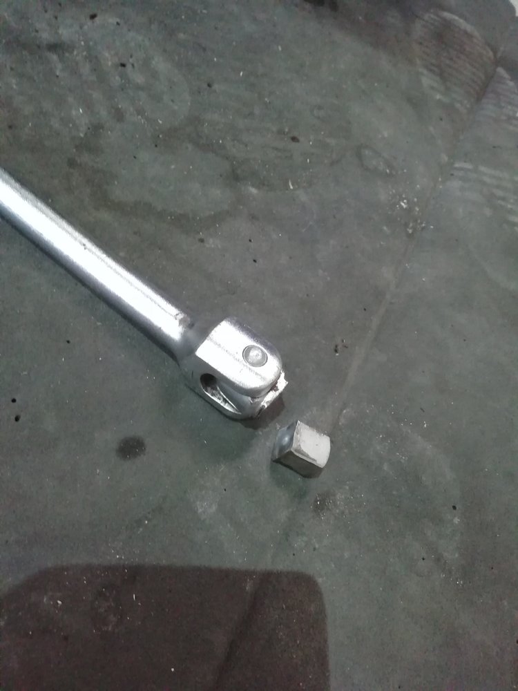 dec broken bar.jpg