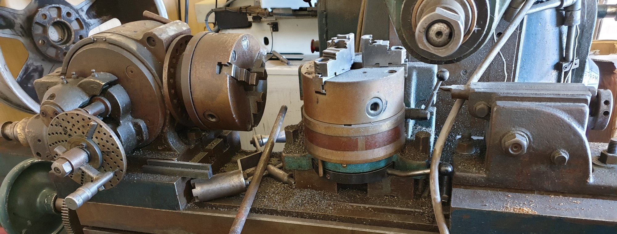 dividing head 2.jpg
