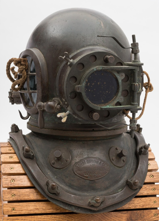diving-helmet-bearne_550.jpg