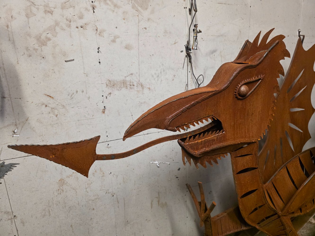 dragon head finished.jpg