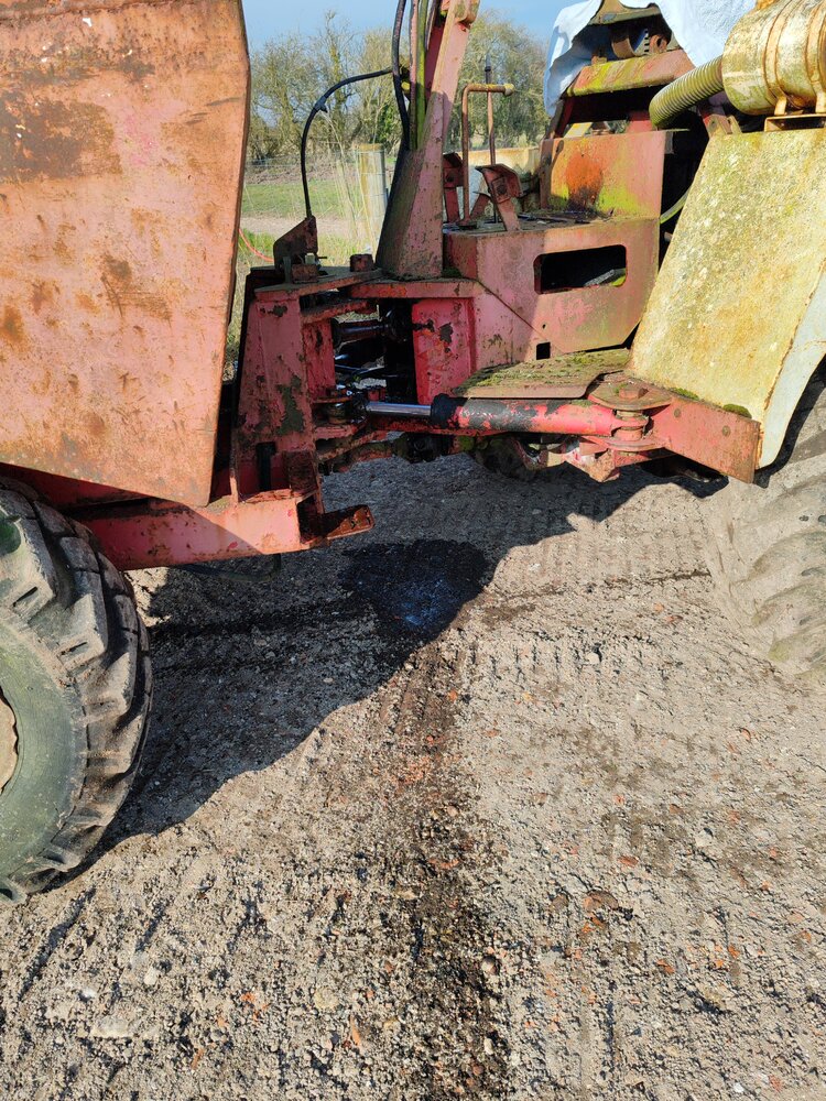Dumper leak.jpg