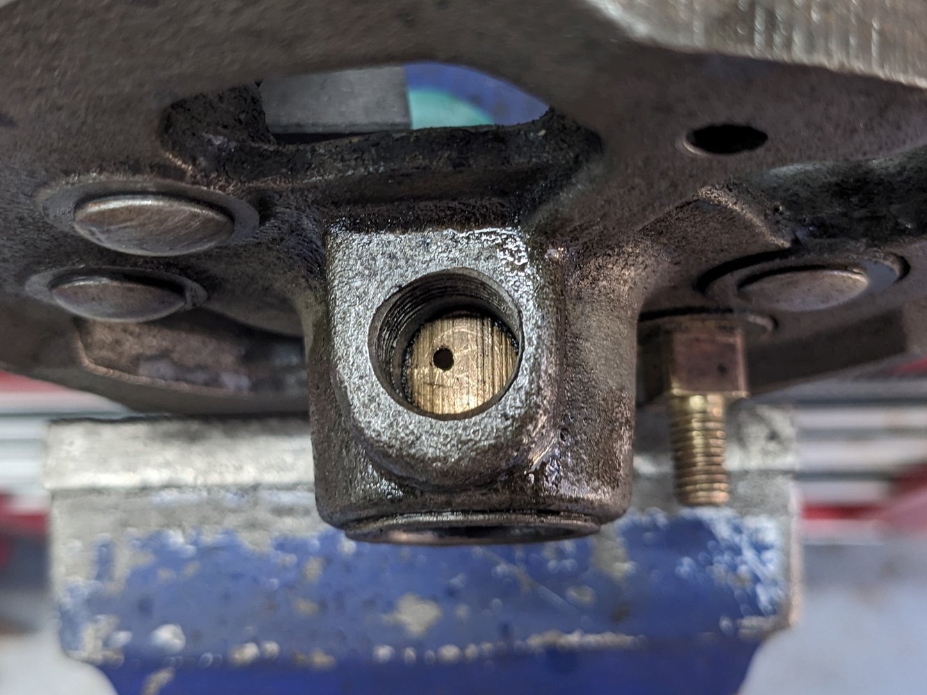 Dynamo Rear Bush.jpg