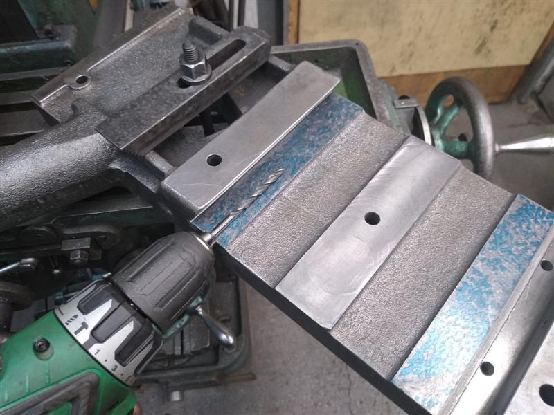 Eagle y axis oiling 1.jpg