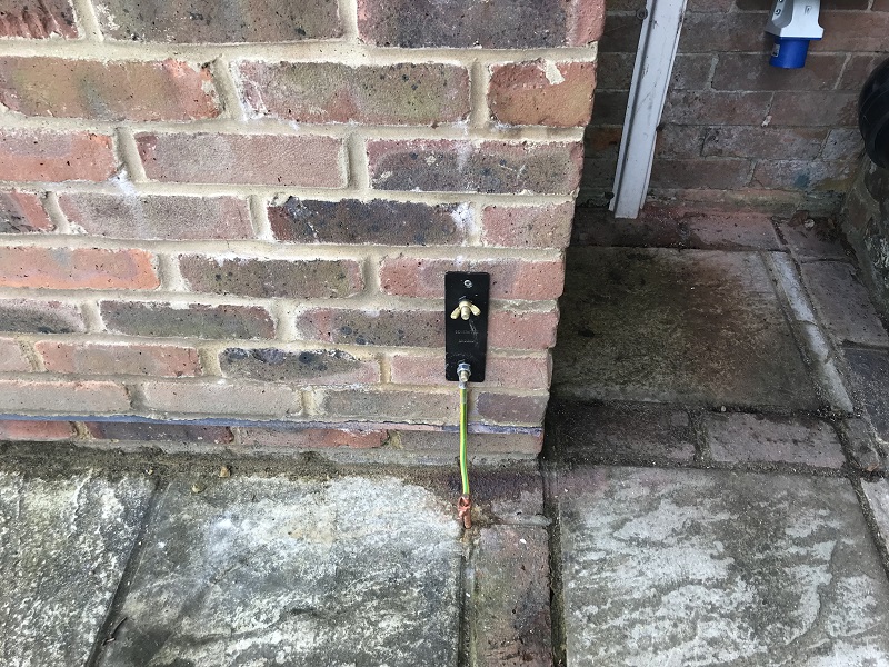 Earth-Rod-And-Connection-Plate.jpg