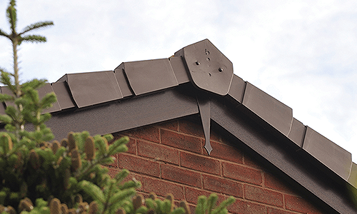 Eurocell_UPVC_dry_verge_lead.png