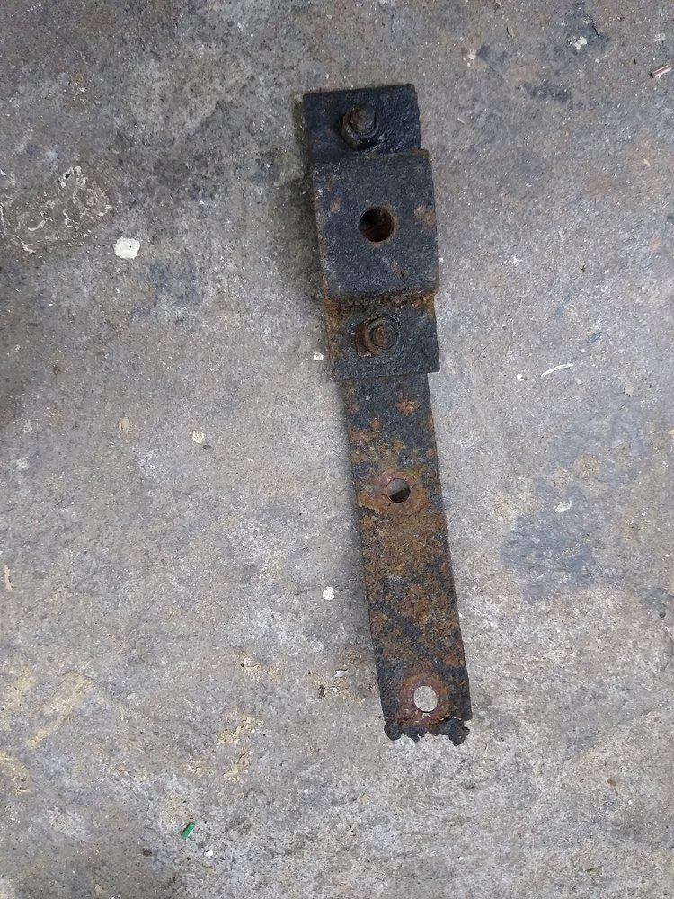 exhaust old bracket.jpg