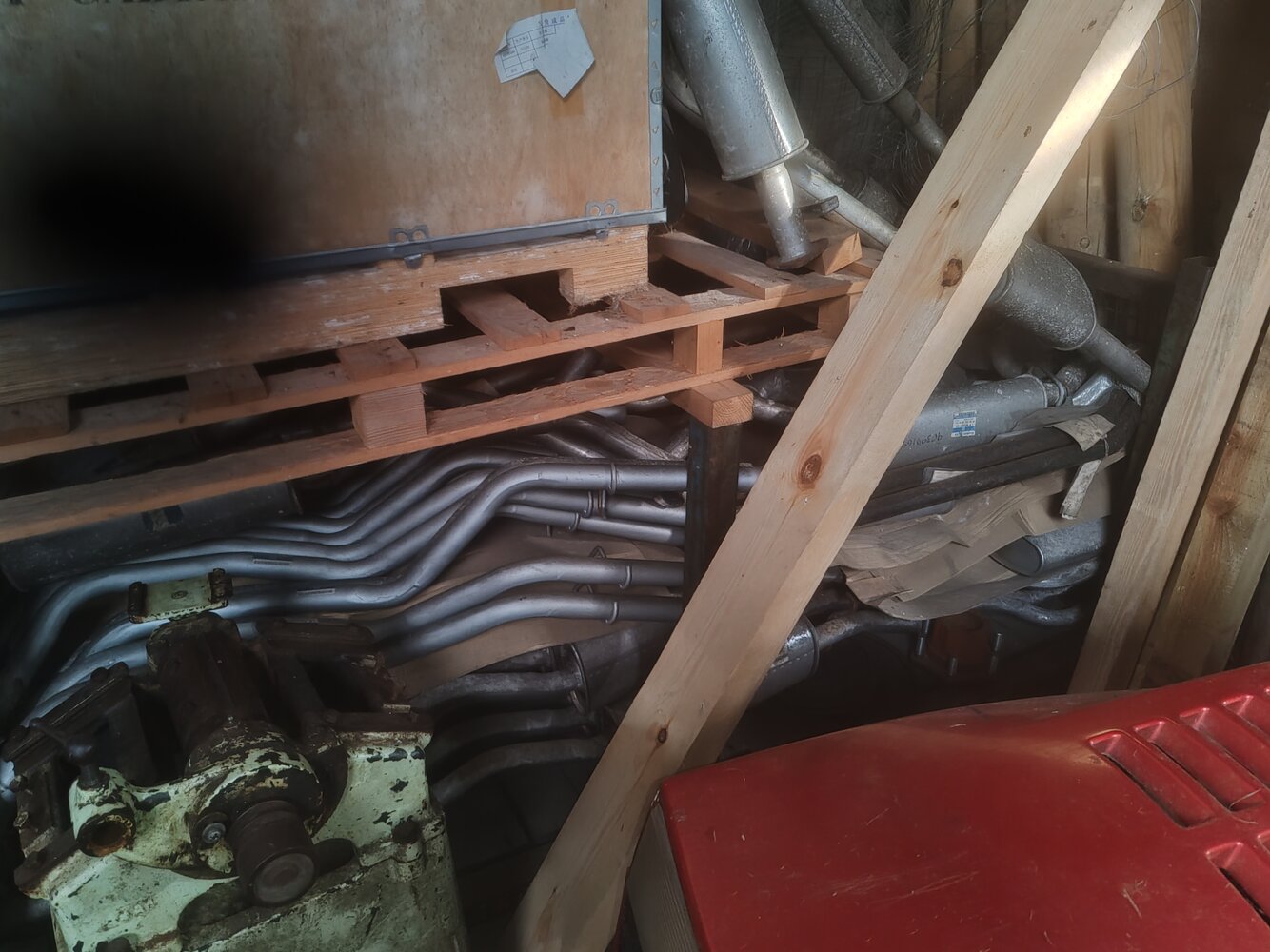 exhausts 2.jpg
