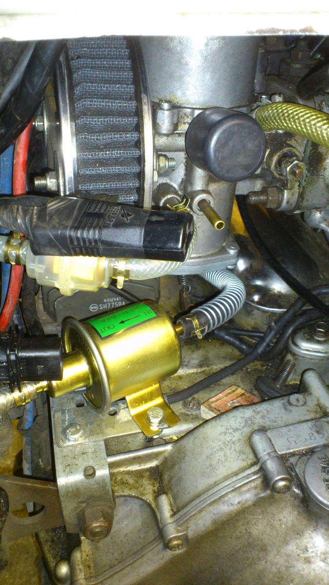 fuel pump and petcock 02.jpg