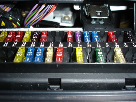 Fuse clip.jpg