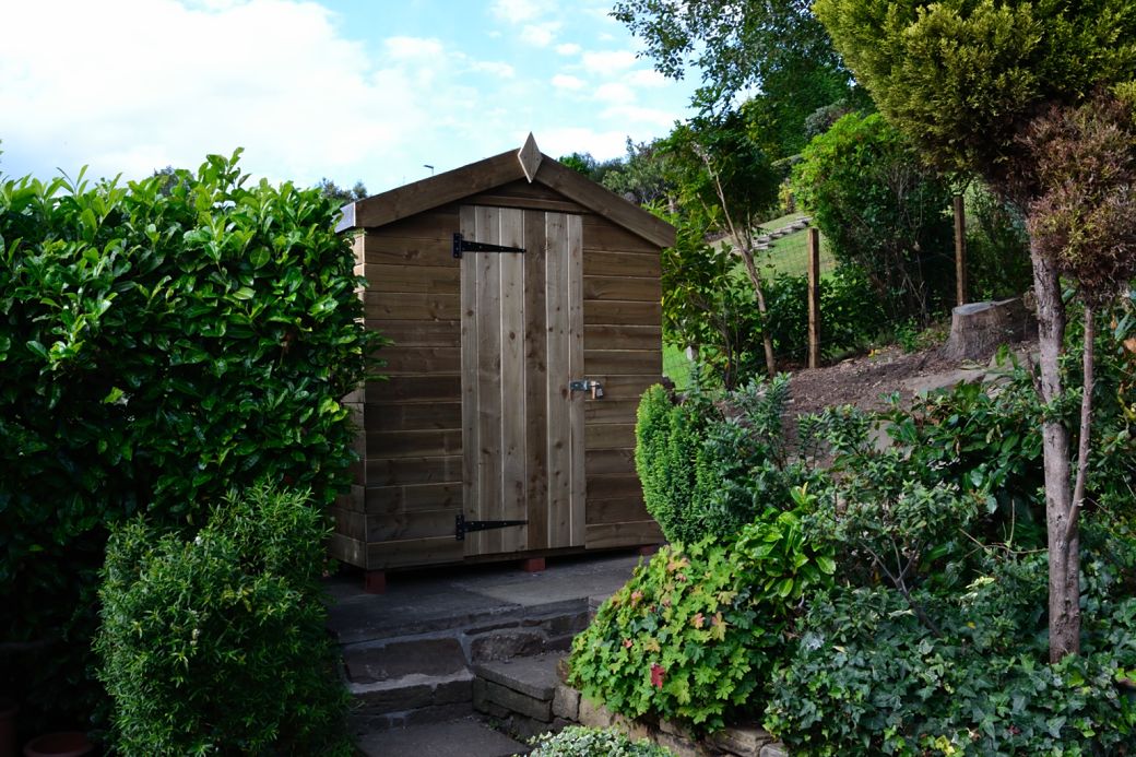 Garden hut_008.JPG