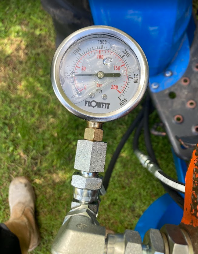 Gauge ticking over.PNG