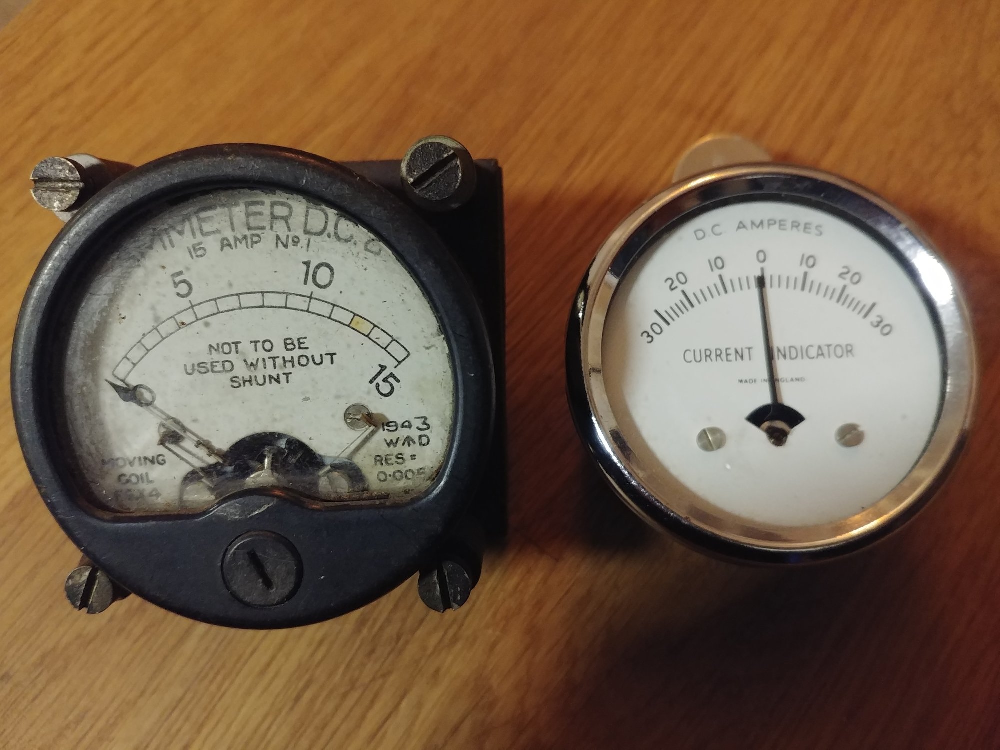 gauges.jpg
