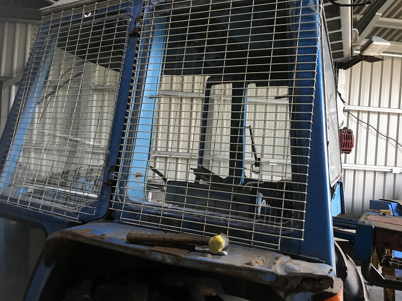 Grills-Hung-On-#2.jpg