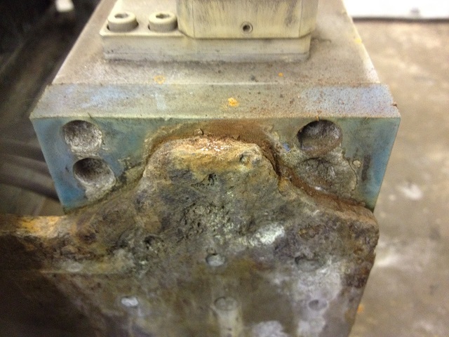 Grotty-Mounting.jpg