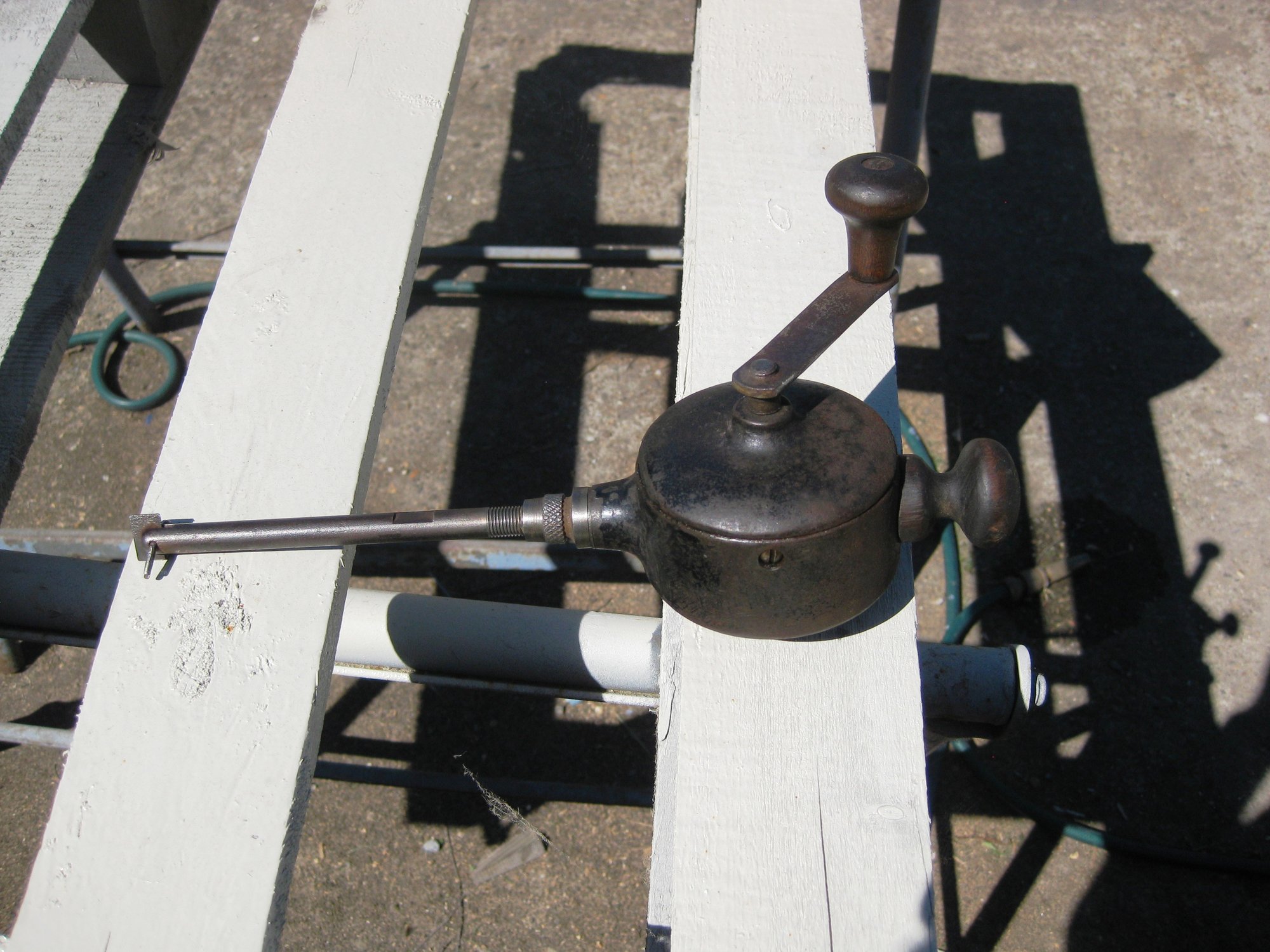 hand valve grinder1.jpg