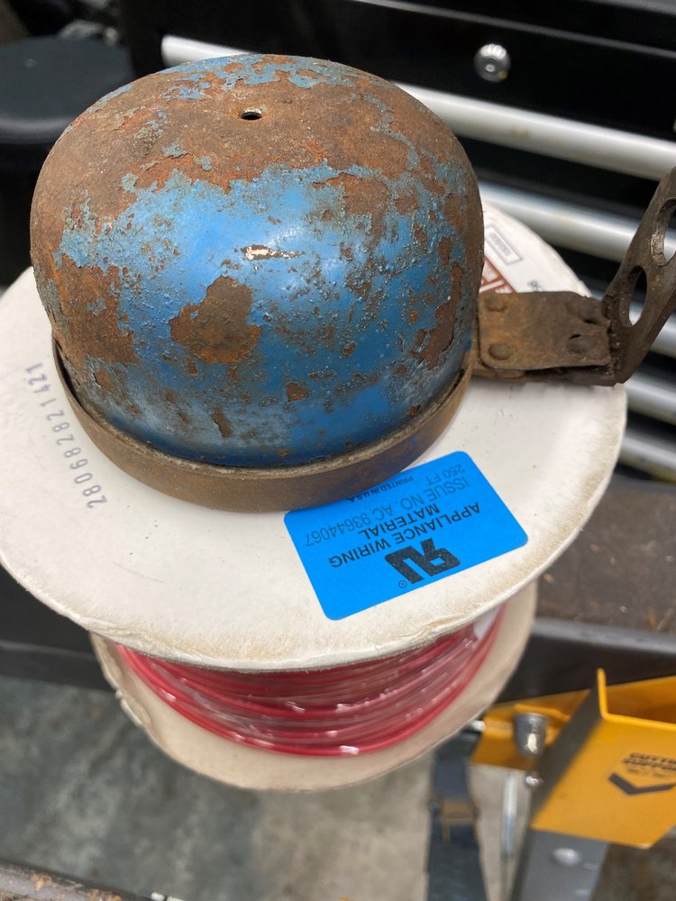 horn2.jpg