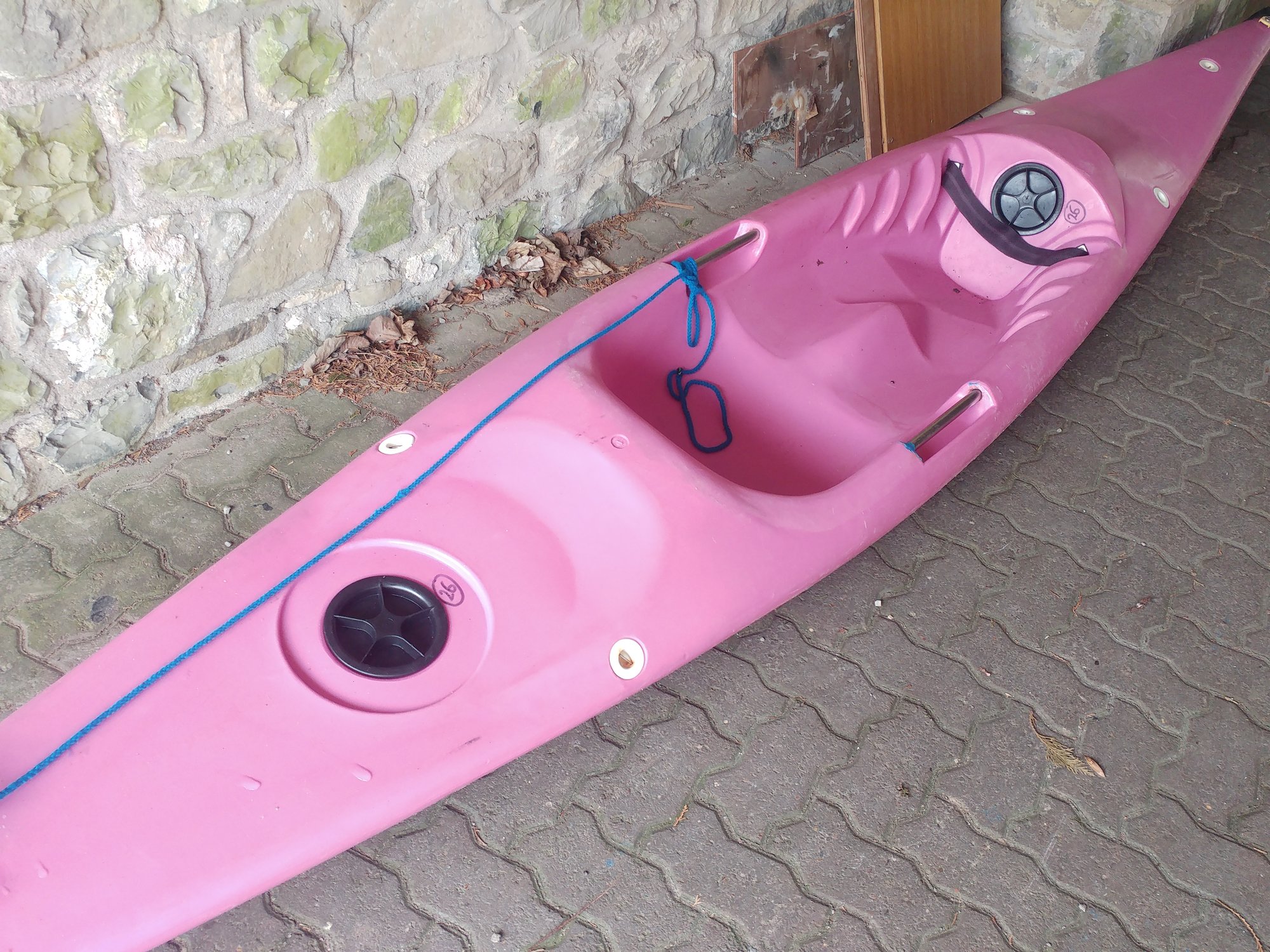 kayak.jpg