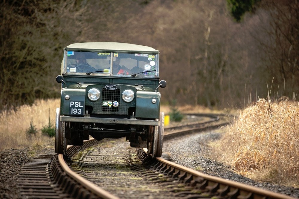 Landy rail rover.jpg