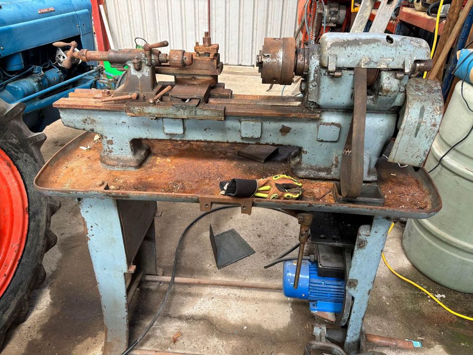 Lathe for sale in Kintore #2.jpg