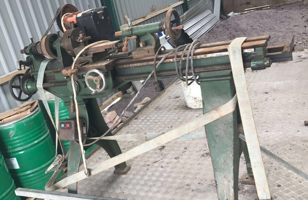 lathe.jpg