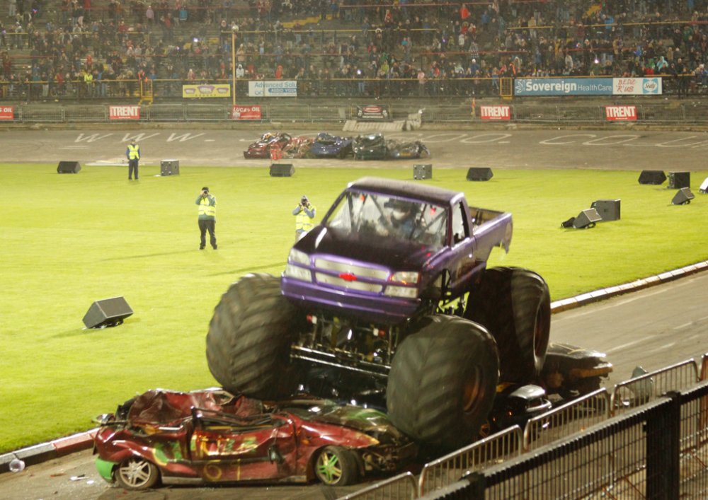 Monster-Truck-4.jpg